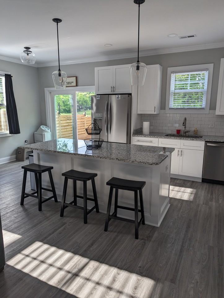 1101 Fanning St #1 - Photo 5 of 16