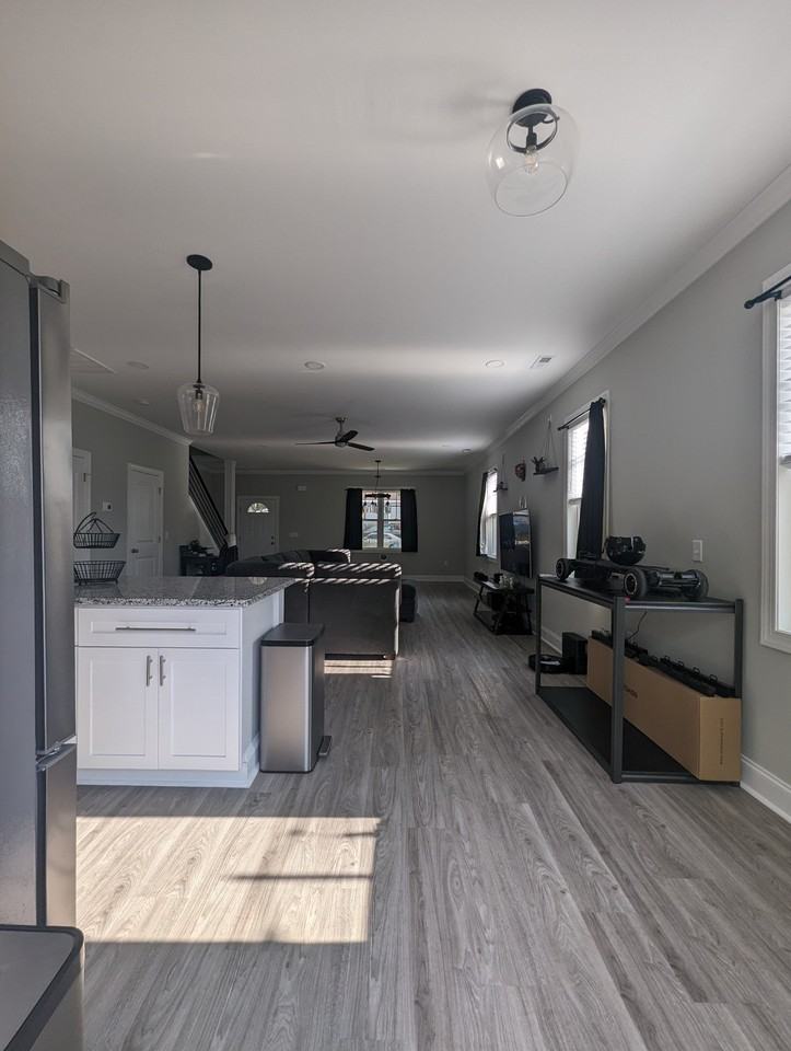 1101 Fanning St #1 - Photo 7 of 16