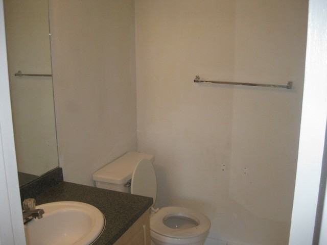 605 S Pine Island Rd #605APT304A - Photo 5 of 21