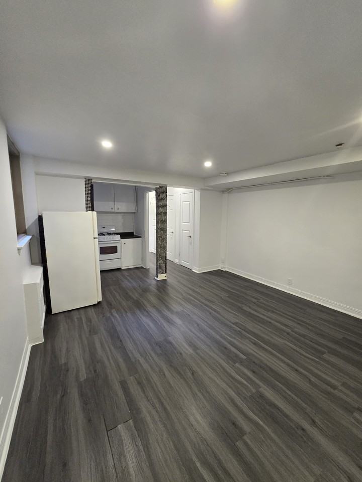 3300 Avenue Ridgewood - Photo 2 of 7