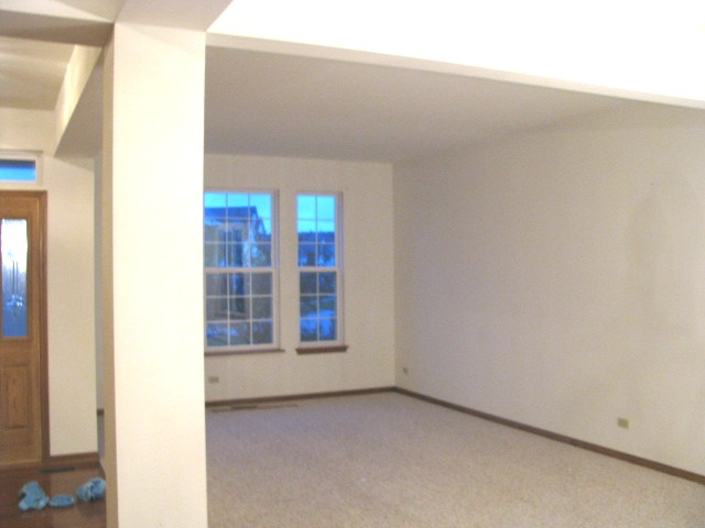 443 W Highplains Rd - Photo 3 of 20