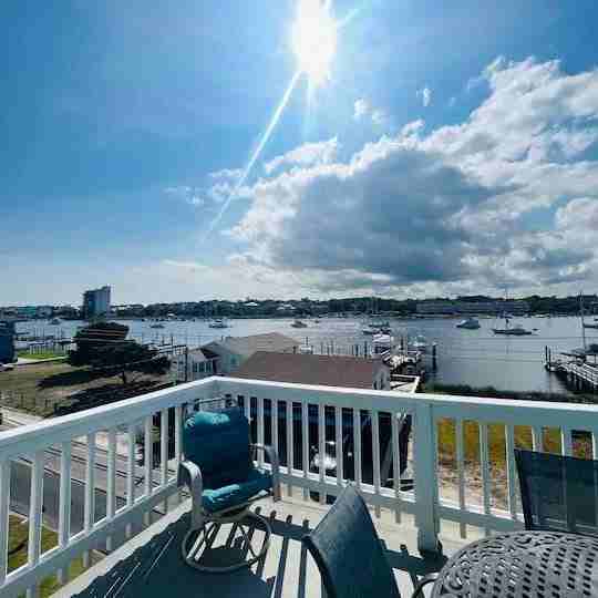 1008 Canal Dr #3B - Photo 3 of 13