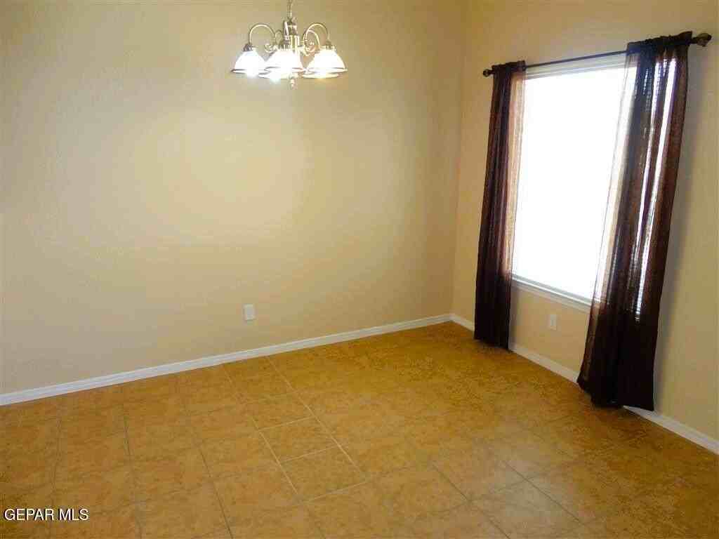 3276 Leah Point Ln - Photo 6 of 22