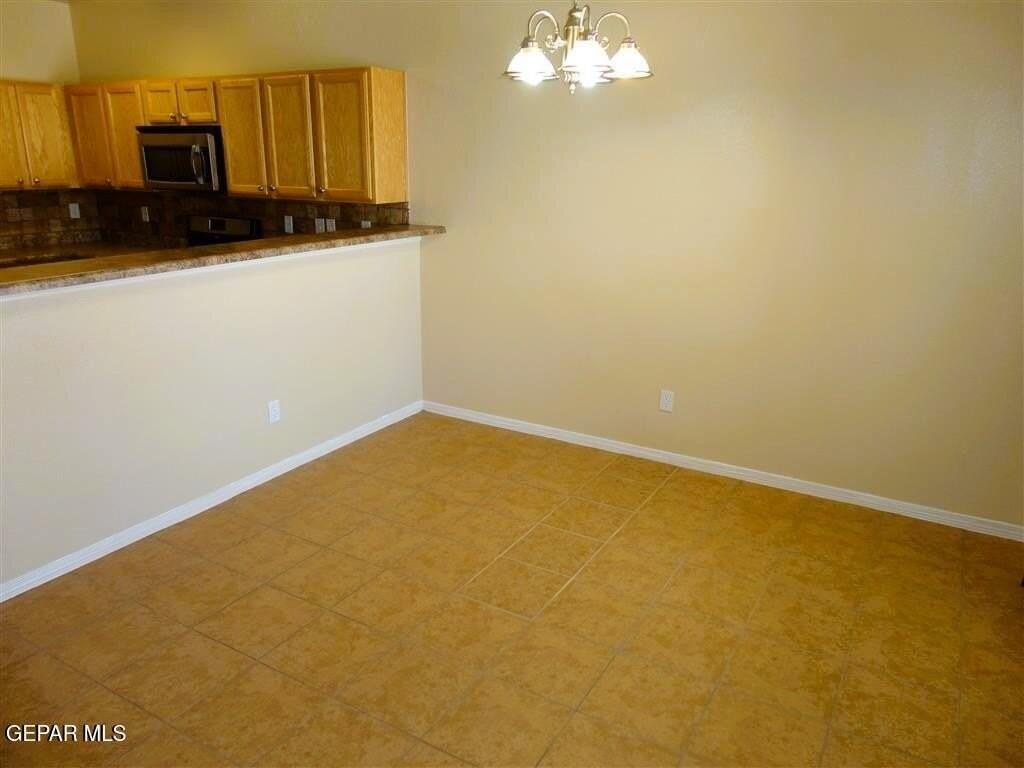 3276 Leah Point Ln - Photo 7 of 22