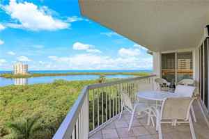 featured image of 5501 Heron Point Dr #702
