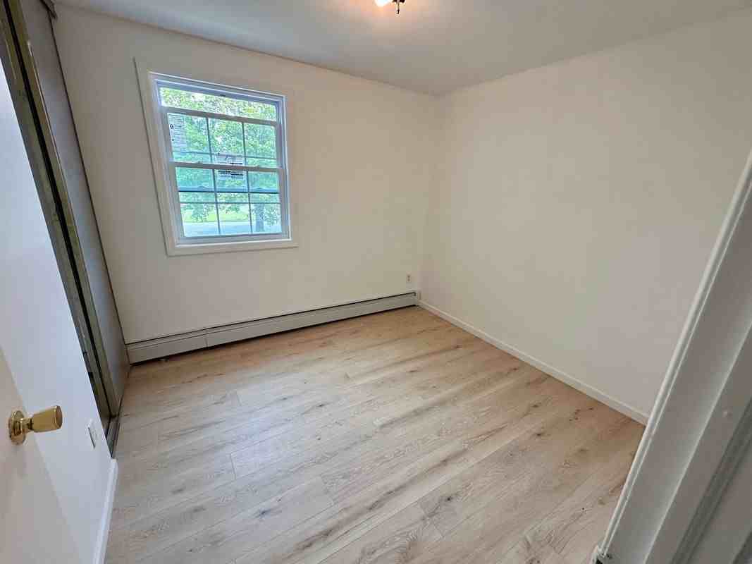 12 Dundalk Road - Photo 7 of 11