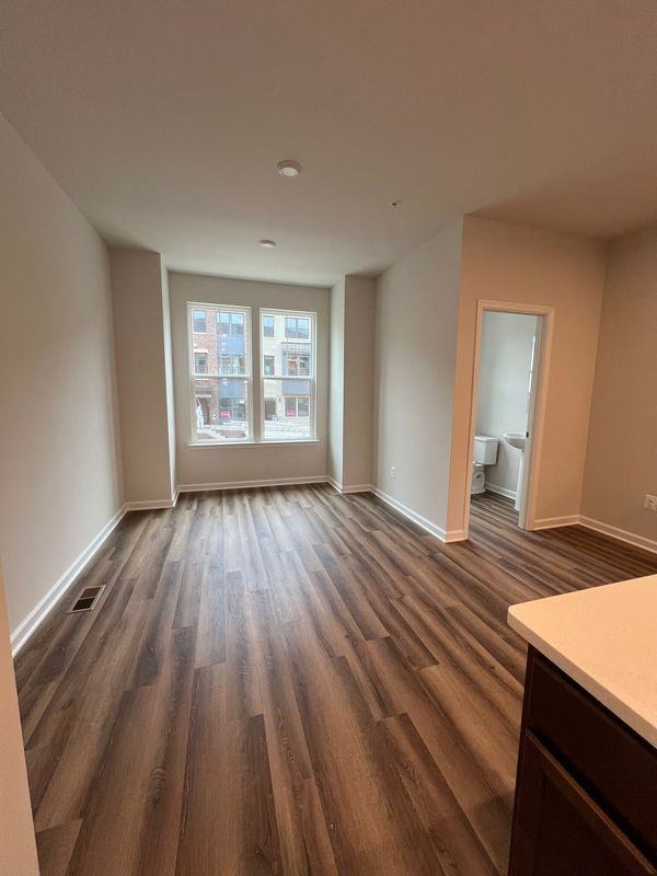 6072 Beake St - Photo 3 of 9