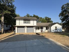 605 Vine St - Photo 1 of 1