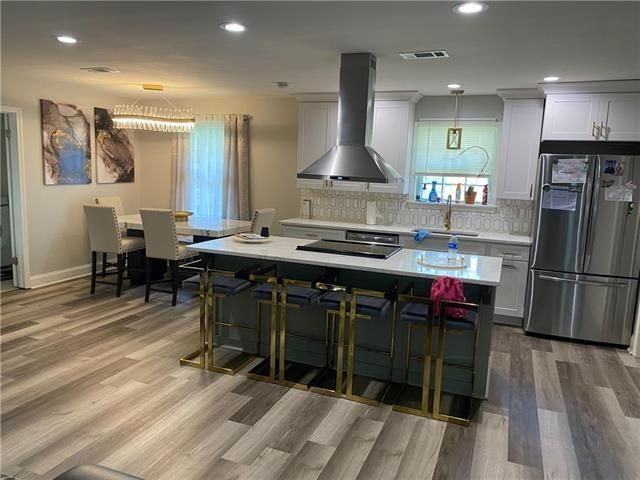38043 Mistletoe St - Photo 3 of 10