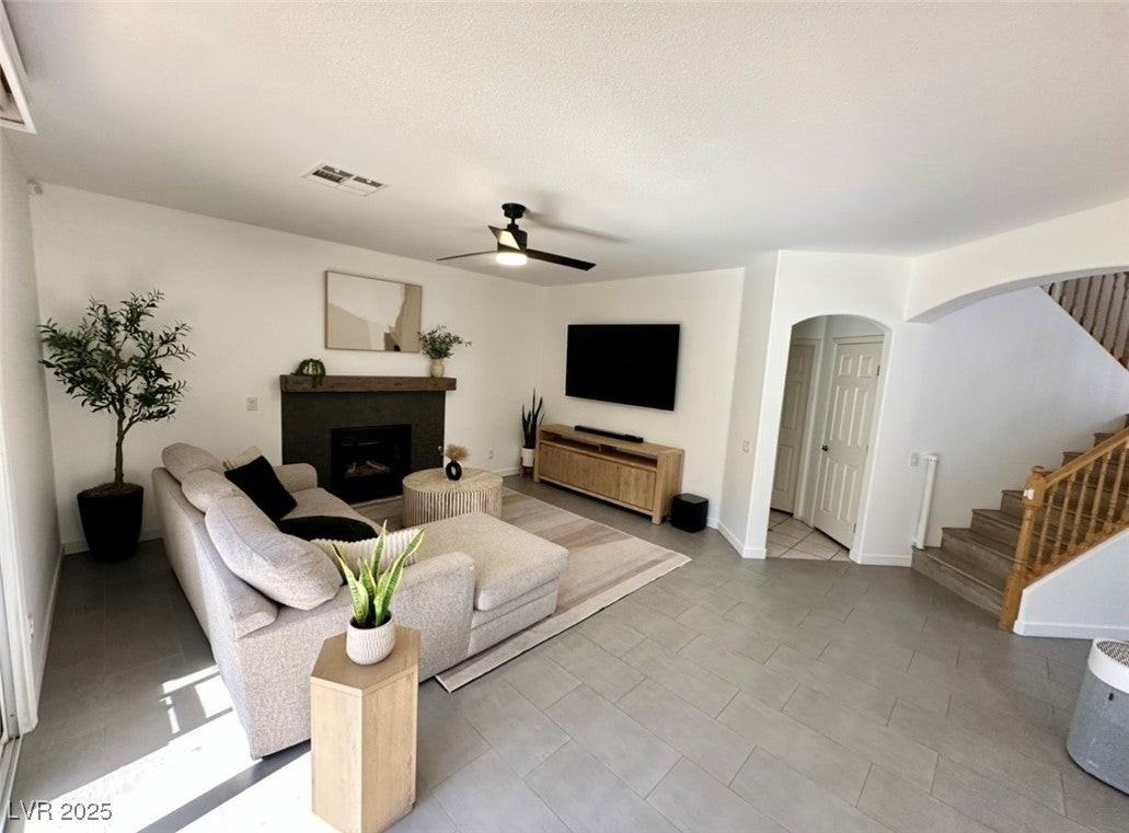 2030 Hobbyhorse Ave - Photo 7 of 33