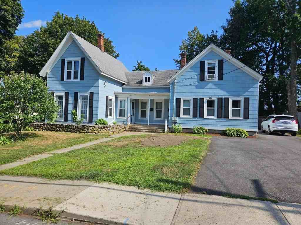 44 Chestnut St - Photo 3 of 26