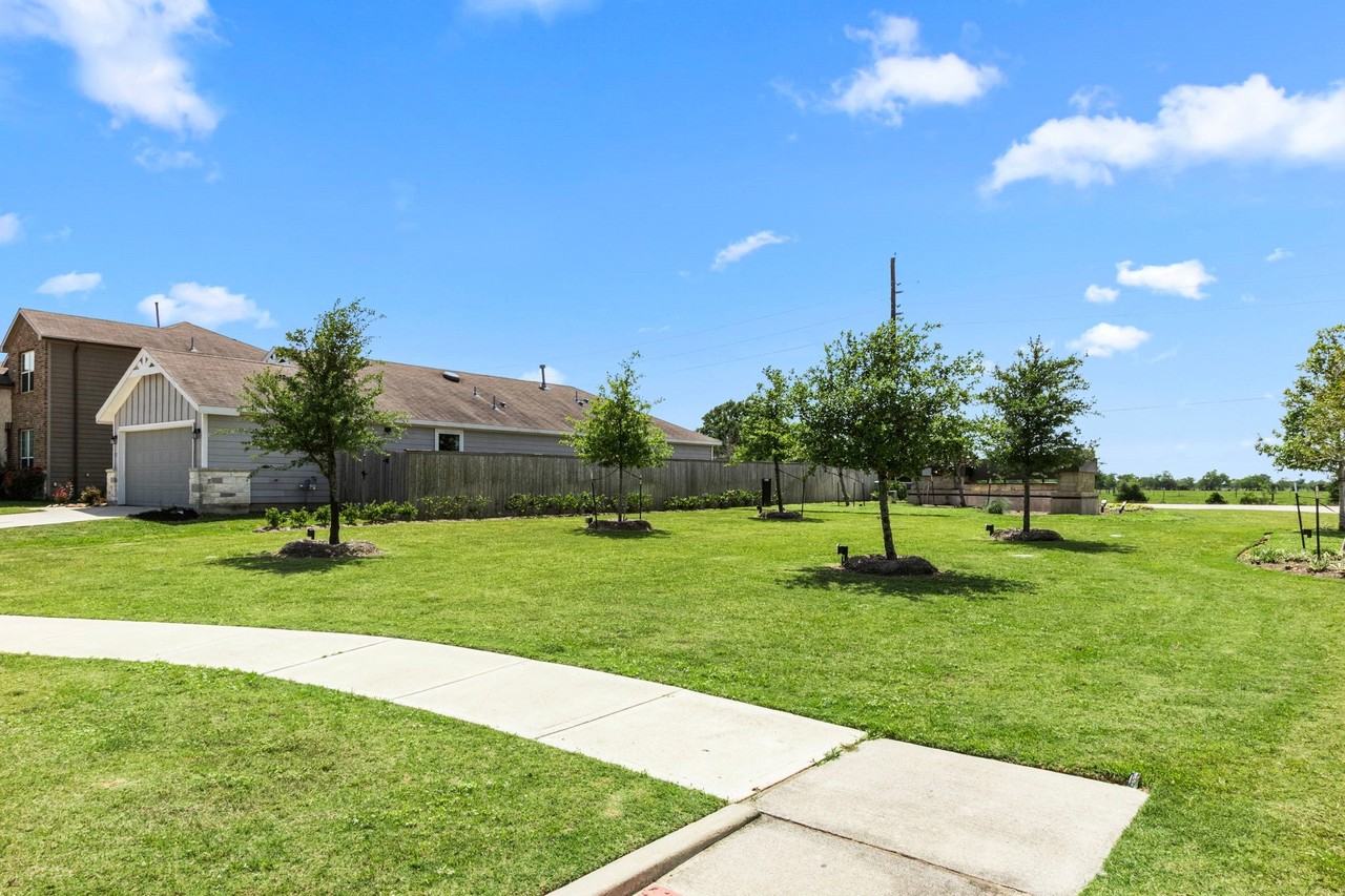 5735 Prairie Chapel Rd - Photo 2 of 22