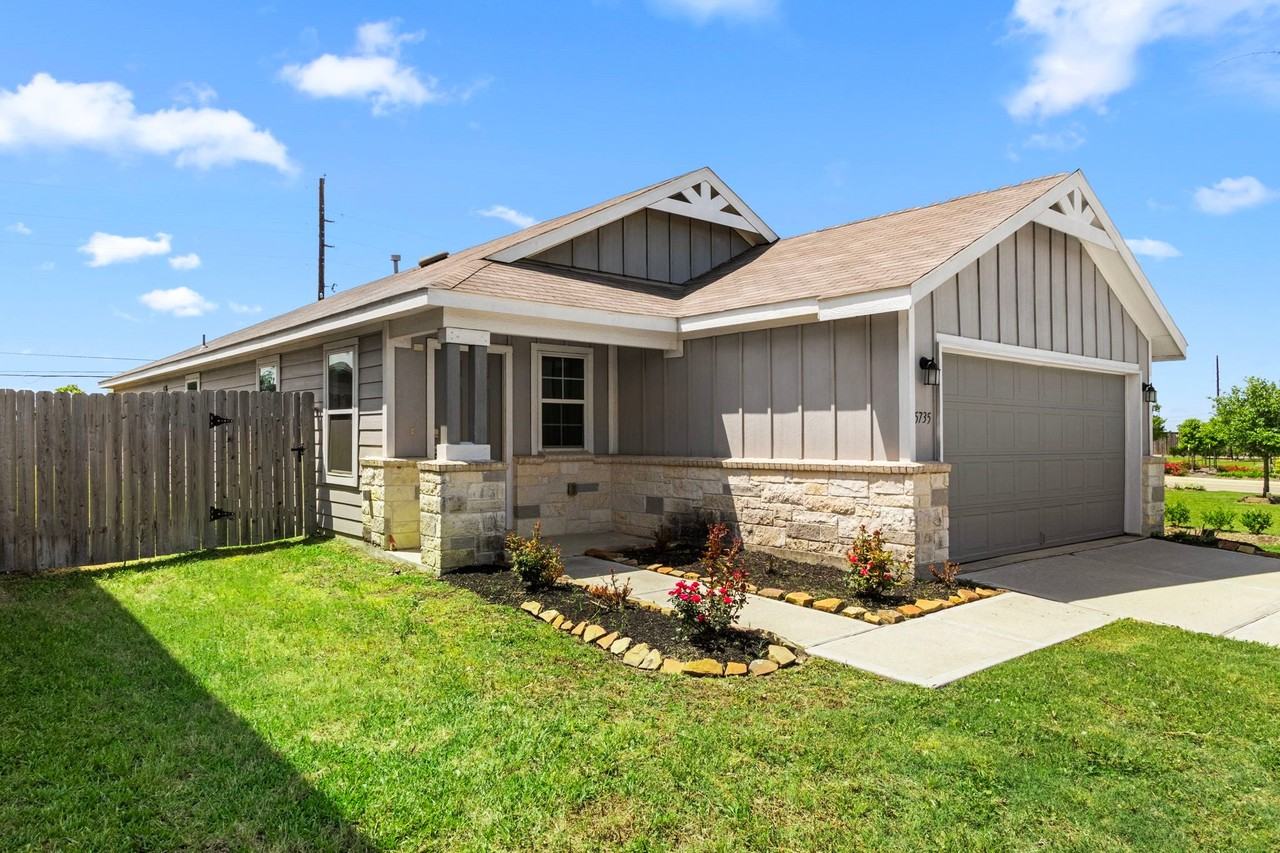 5735 Prairie Chapel Rd - Photo 4 of 22