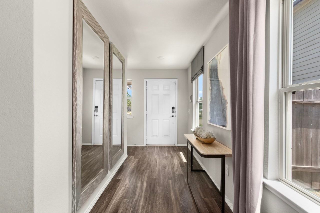 5735 Prairie Chapel Rd - Photo 7 of 22