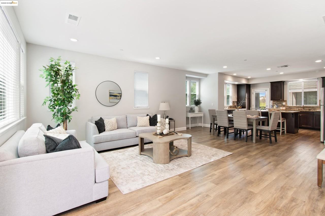 701 Tierney Pl - Photo 4 of 29