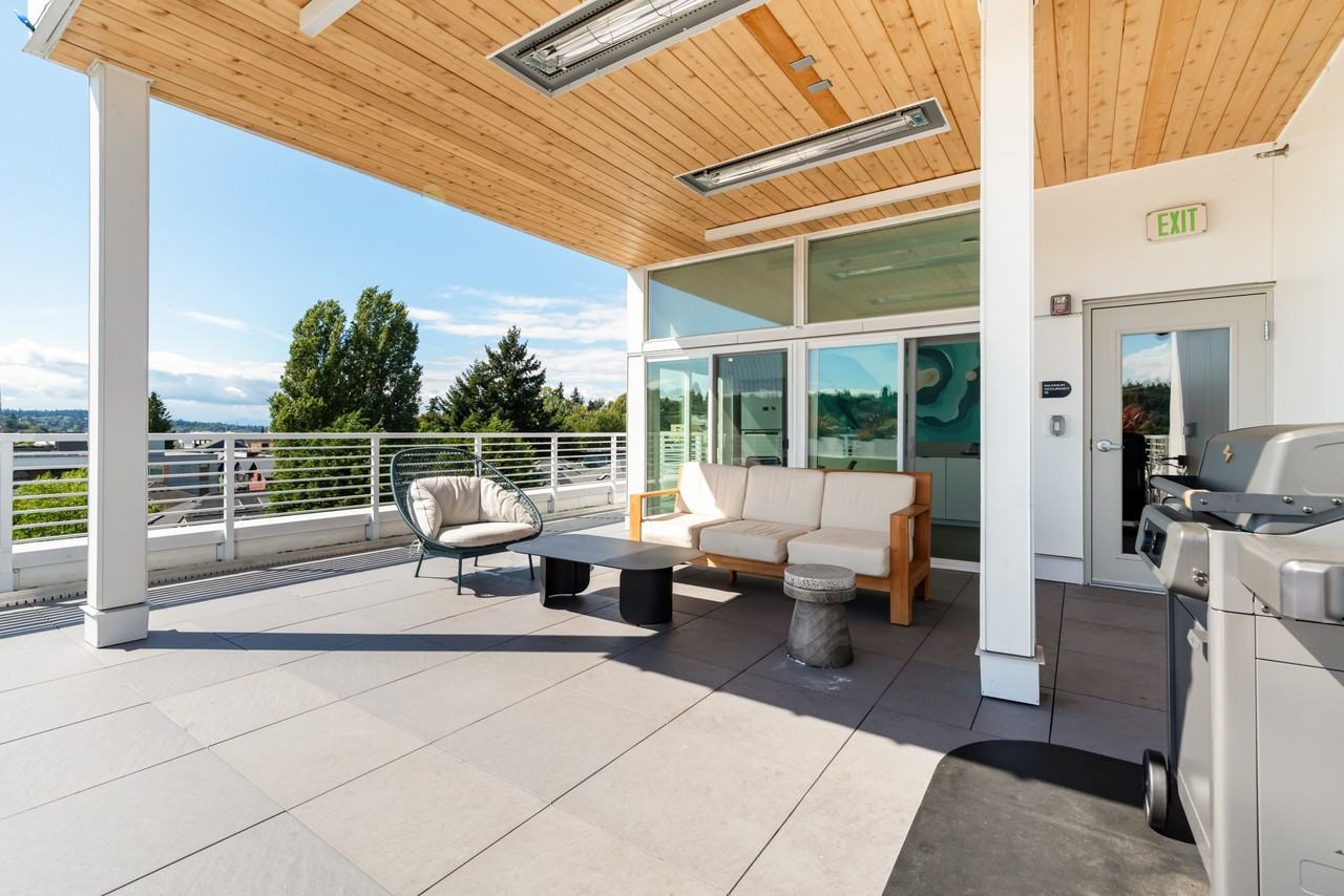 Rowlock - Photo 7 of 96