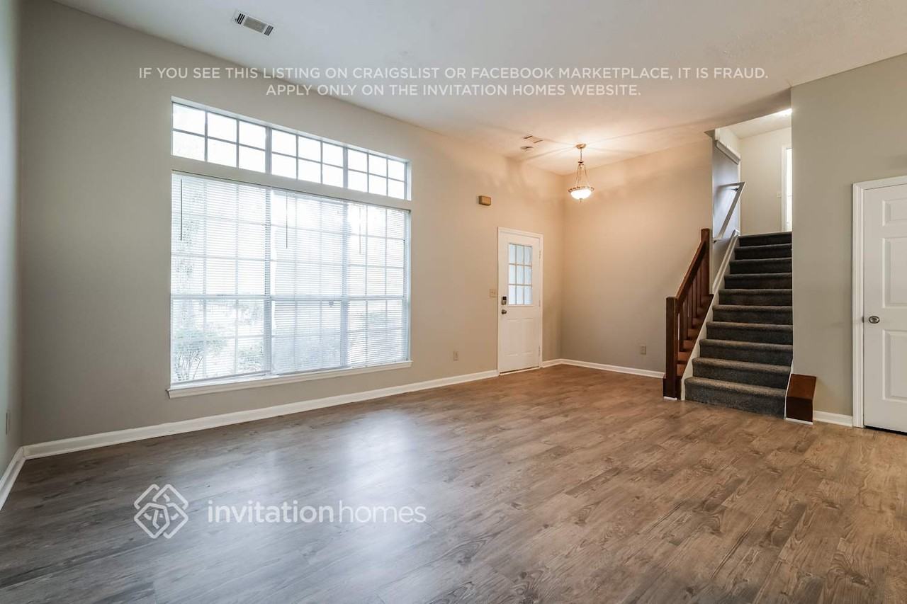 10710 Mortons Xing - Photo 4 of 18