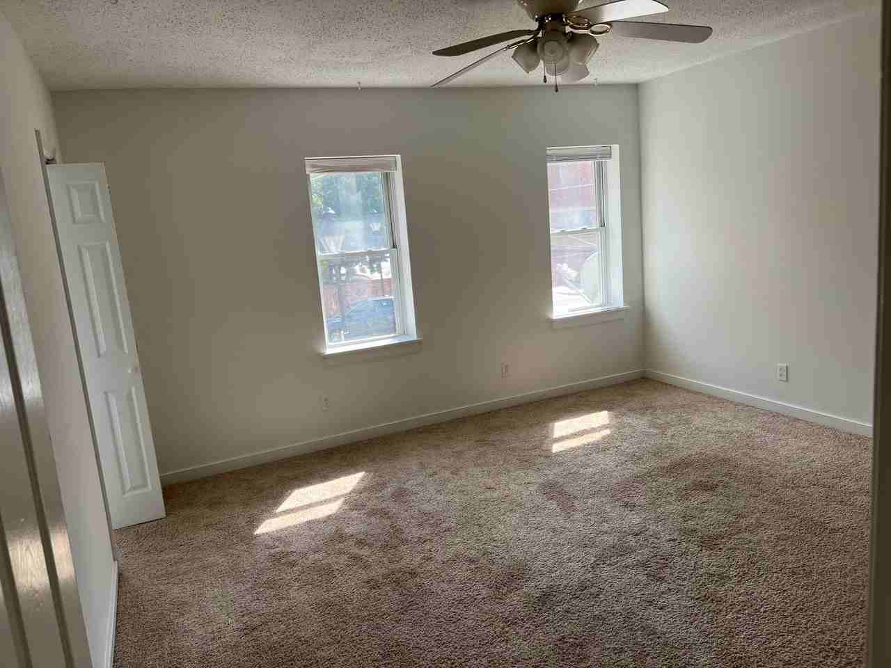 1208 W Clay St - Photo 4 of 14