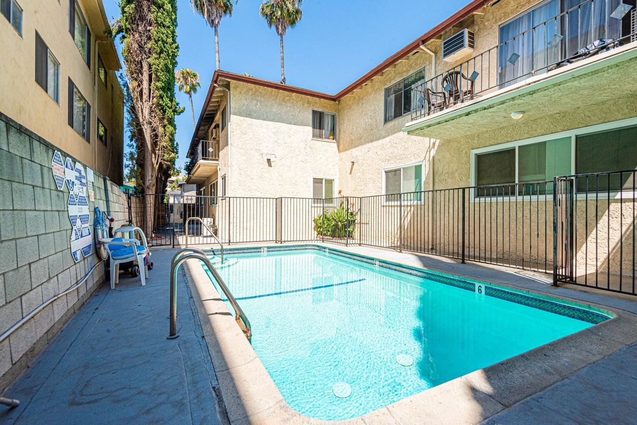 4324 Ventura Canyon Ave (near Ventura Blvd) Gem - Photo 7 of 8