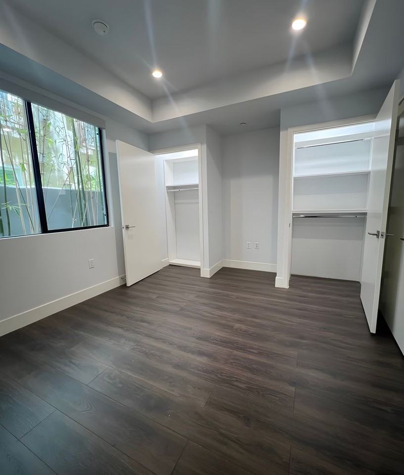 Experience Elevated Living at 5955 Saturn St | Los Angeles, CA 90035 - Photo 6 of 26