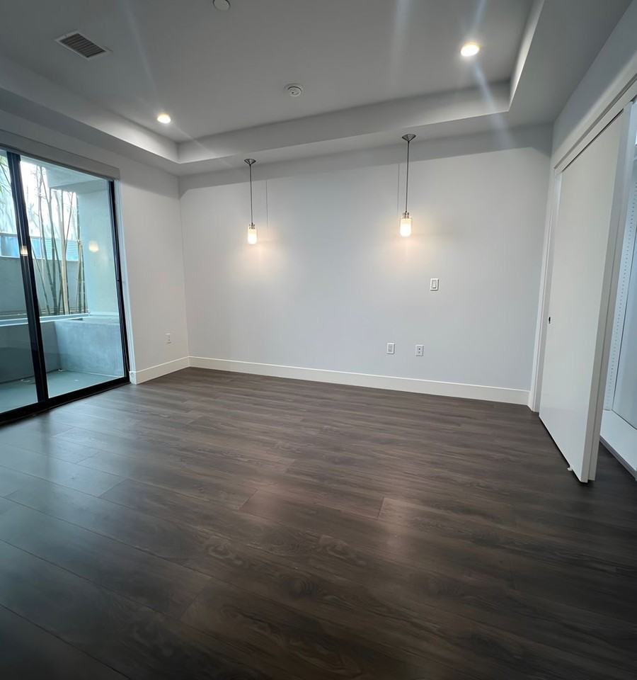 Experience Elevated Living at 5955 Saturn St | Los Angeles, CA 90035 - Photo 7 of 26