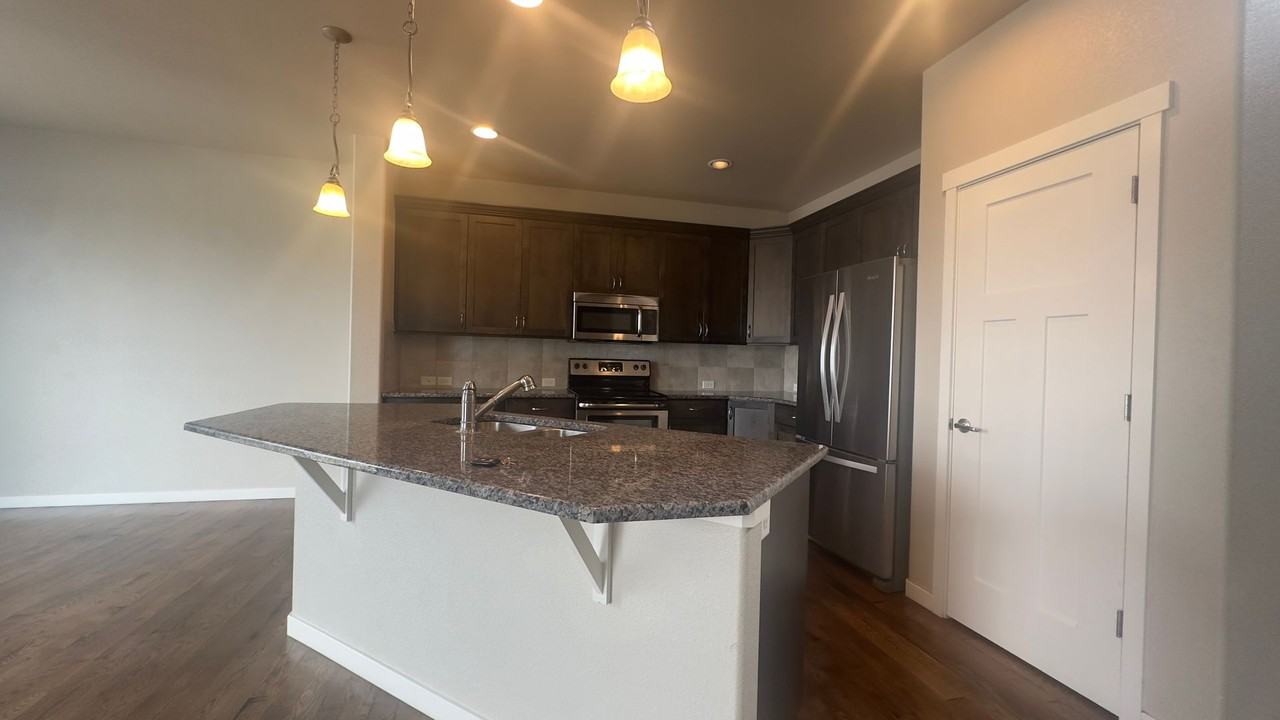 4336 Carlyle Ln - Photo 5 of 18