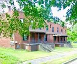 913 Lakewood Ave - Photo 1 of 1