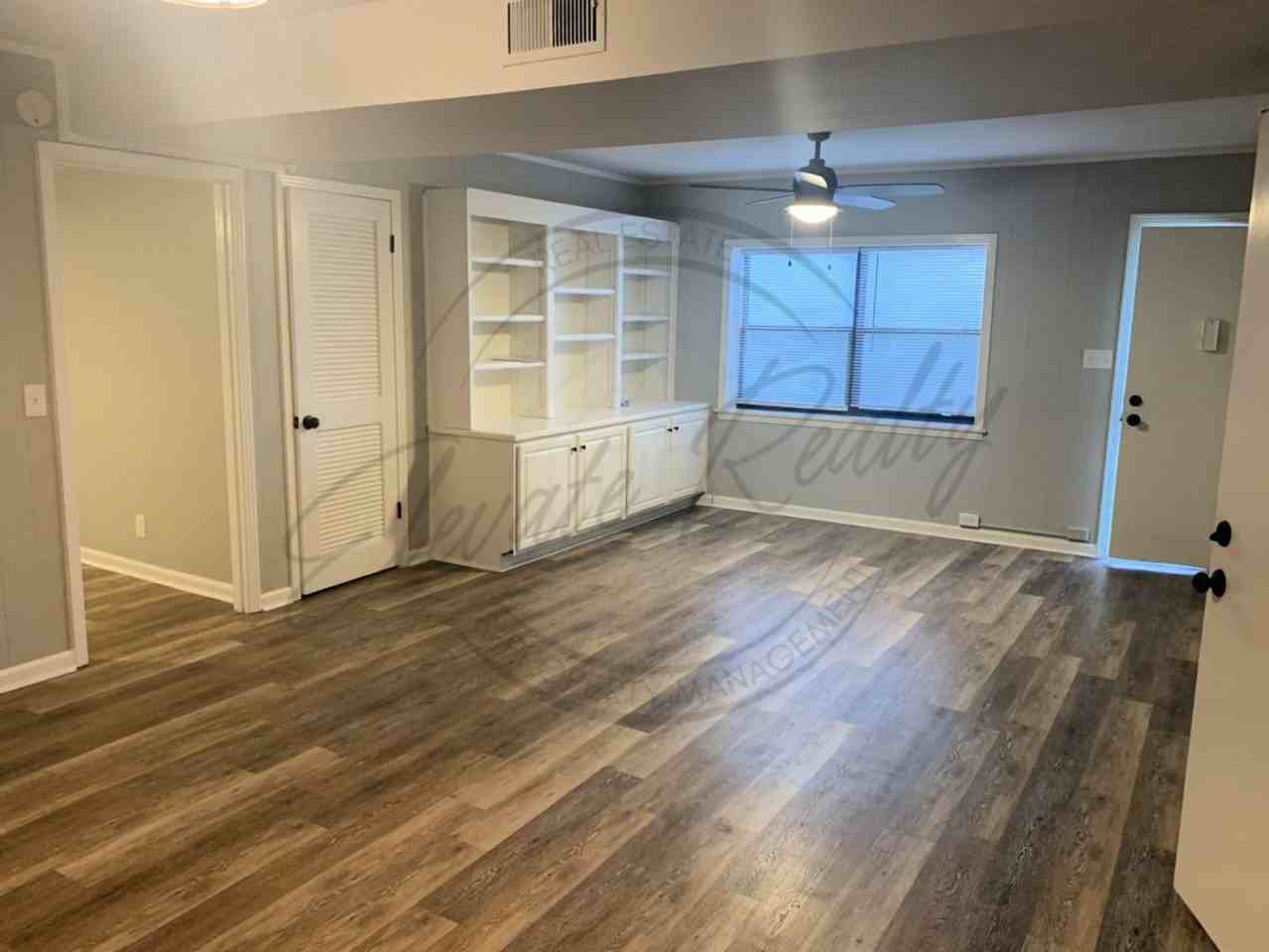 606 Ellen Dr #C - Photo 2 of 21