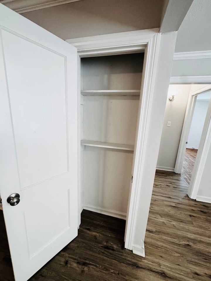 4431 Adams Ave - Photo 7 of 42