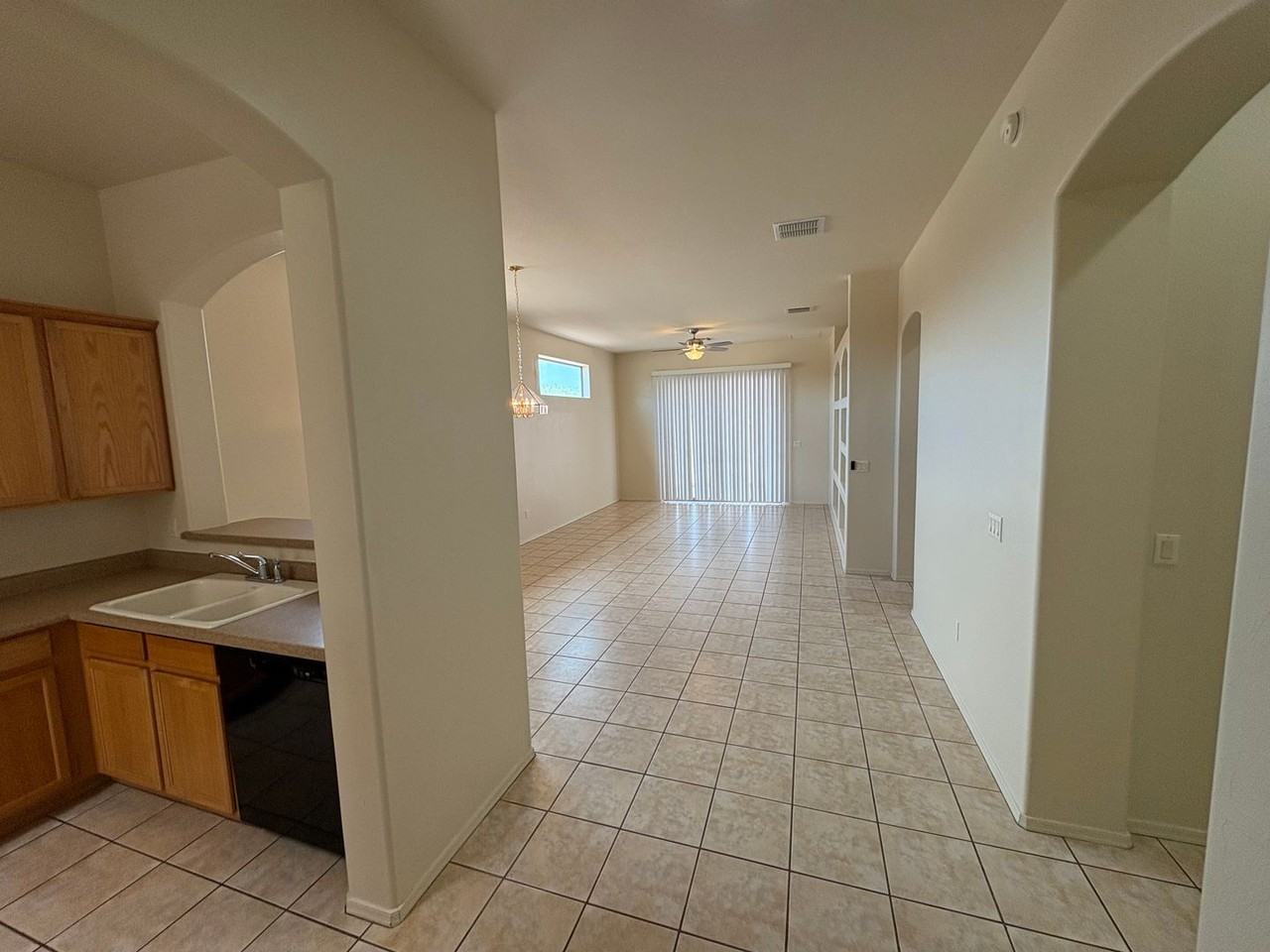 10474 S Drifter Ranch Pl - Photo 4 of 40