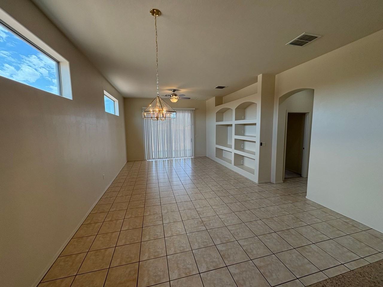 10474 S Drifter Ranch Pl - Photo 7 of 40