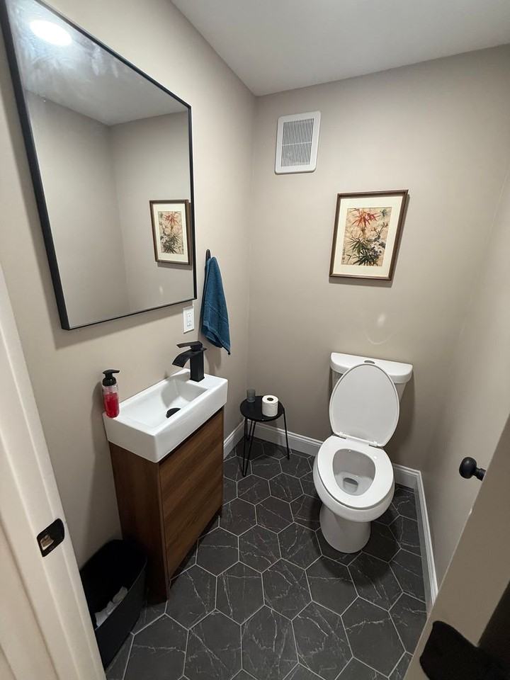 217 E Seneca St #REAR - Photo 4 of 12