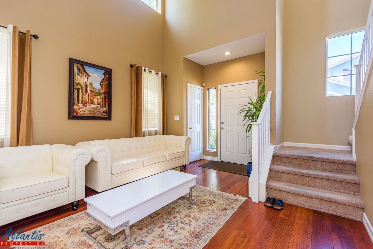 885 Windsor Hills Cir - Photo 2 of 19