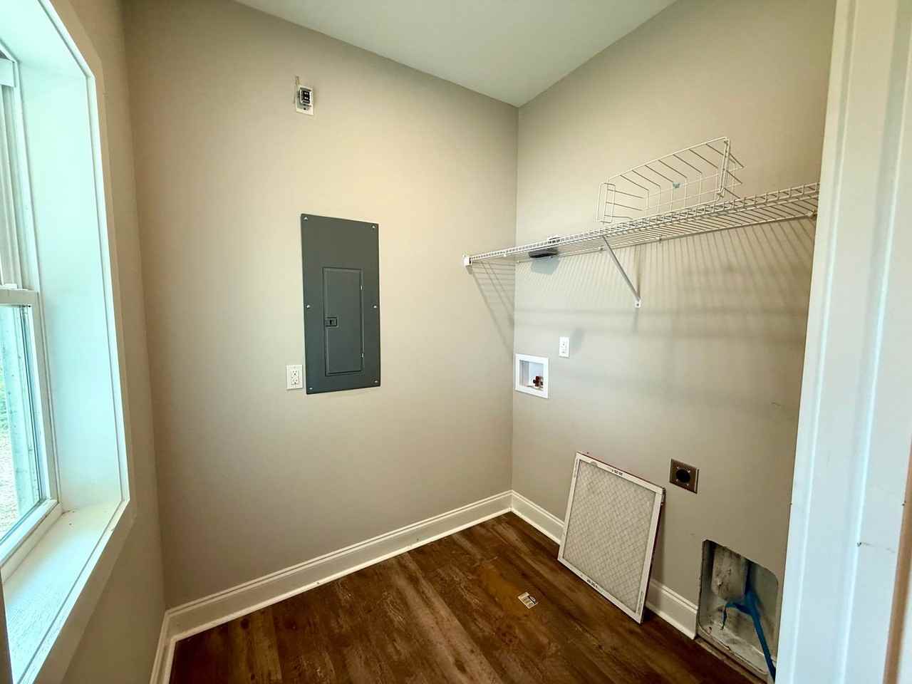 330 Orion St - Photo 6 of 13
