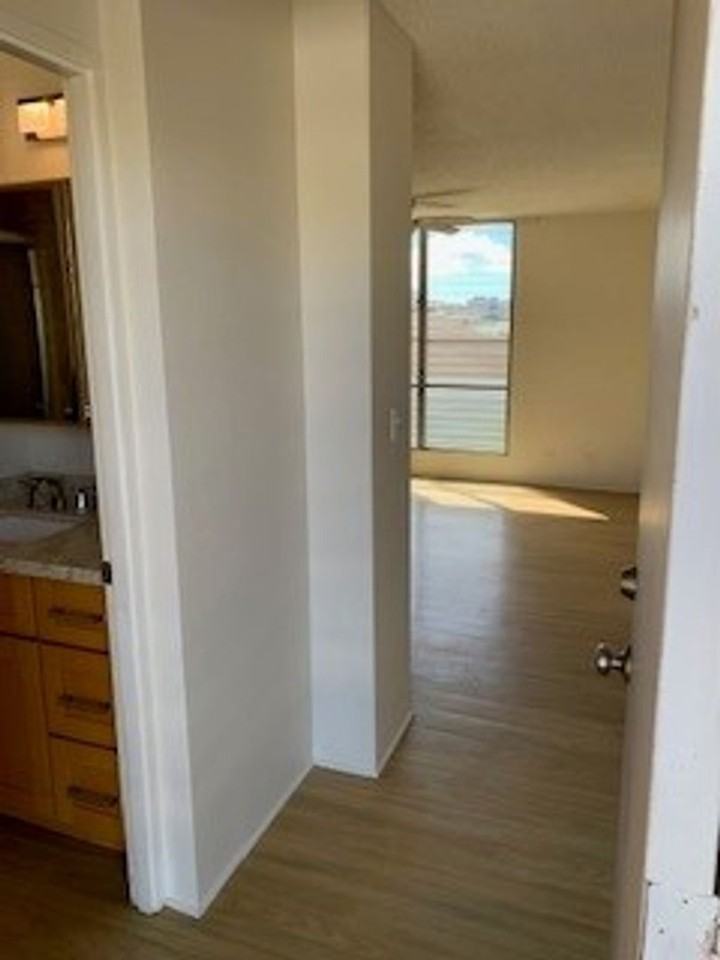 1138 Hassinger St #403 - Photo 3 of 18