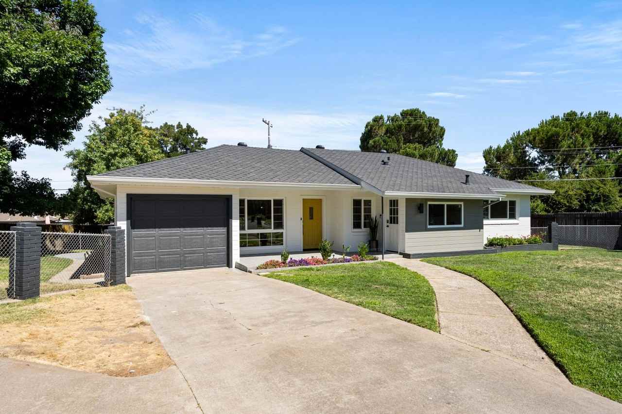 222 Bonny Knoll Rd - Photo 2 of 39