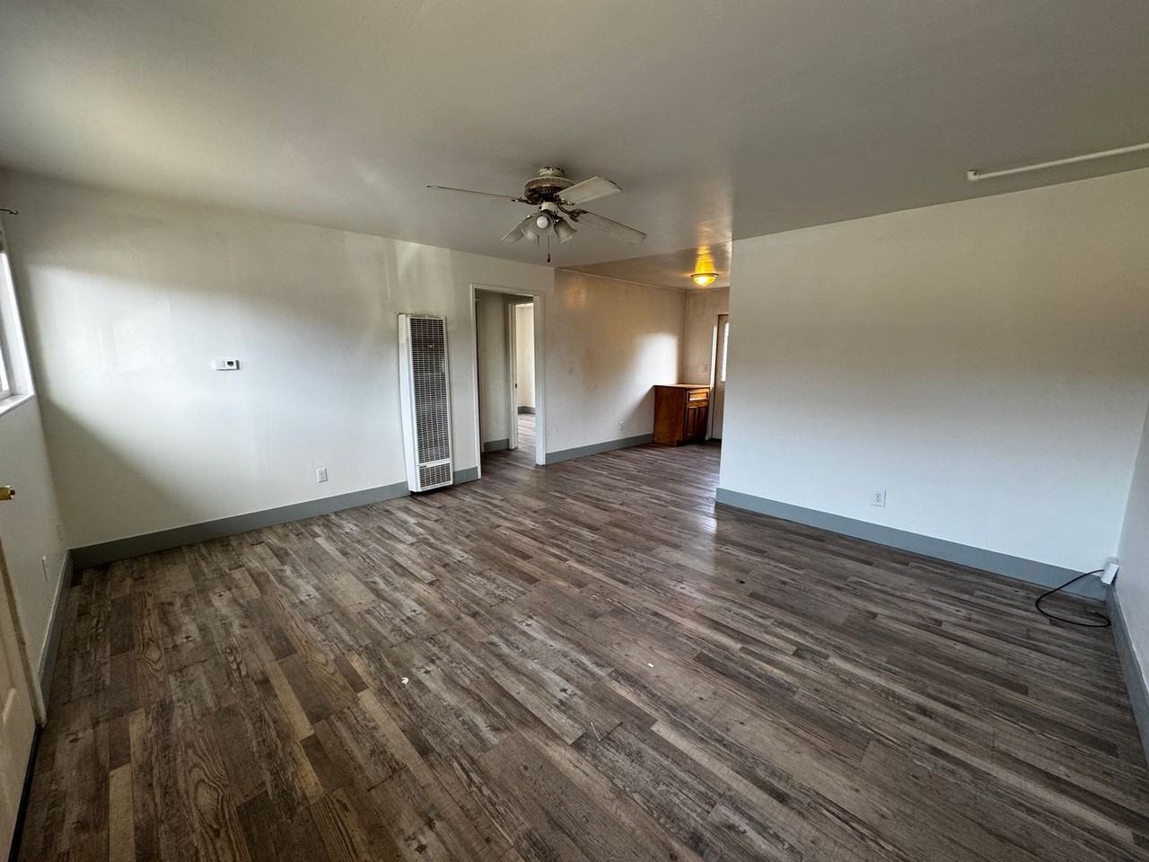 2501 Munson St - Photo 3 of 14