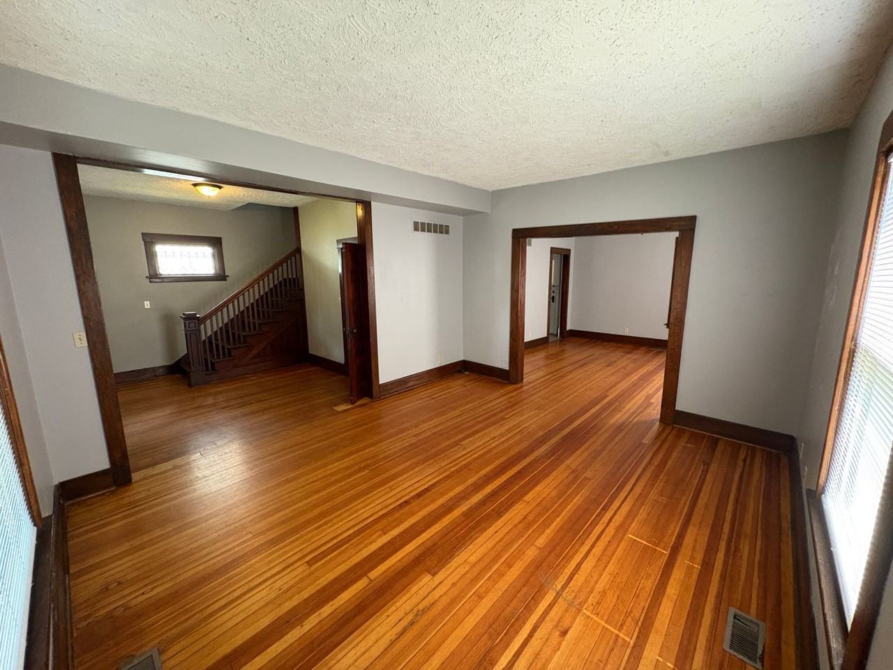 338 North 34th Street - Photo 4 of 21