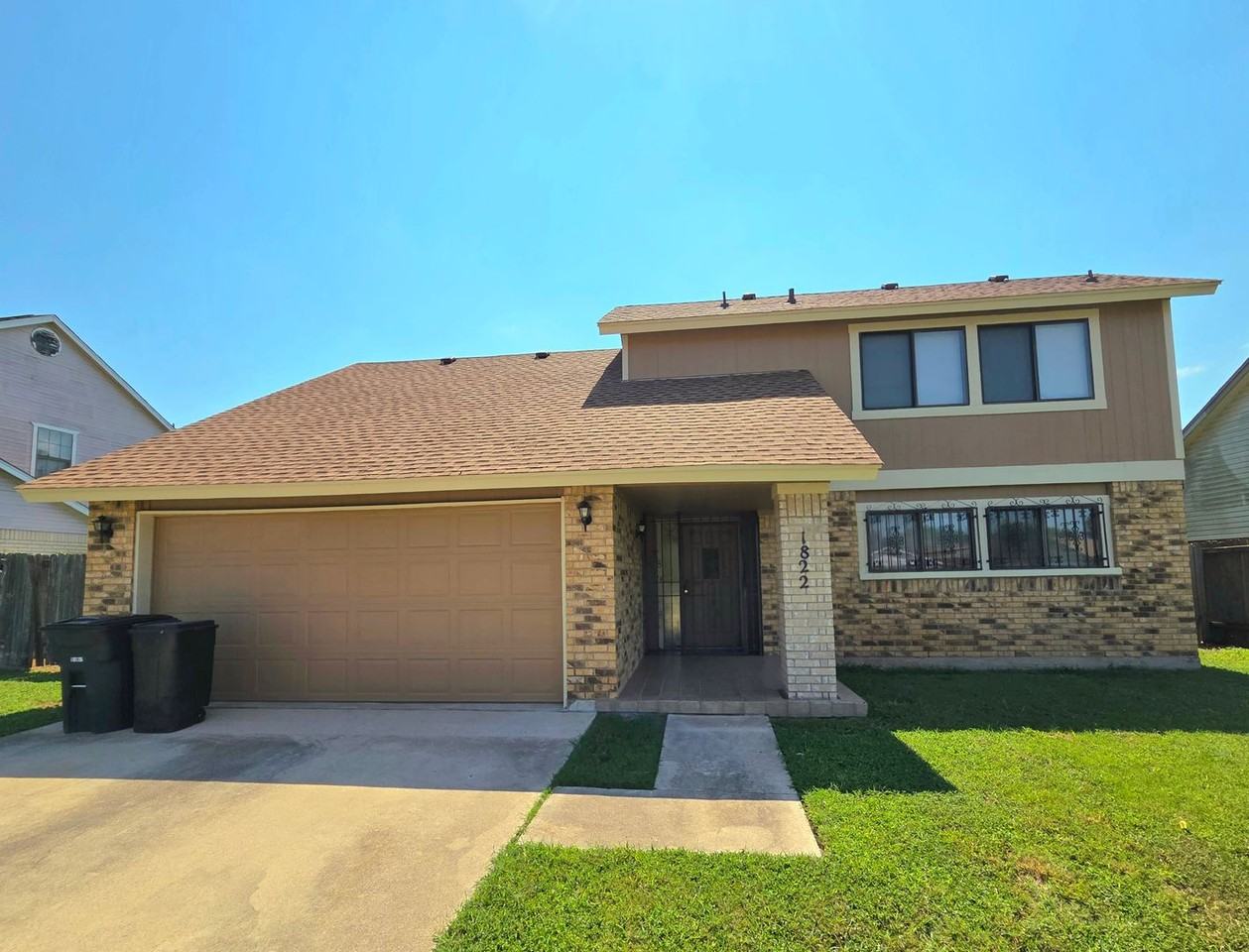 1822 Cedarview Dr - Photo 2 of 19