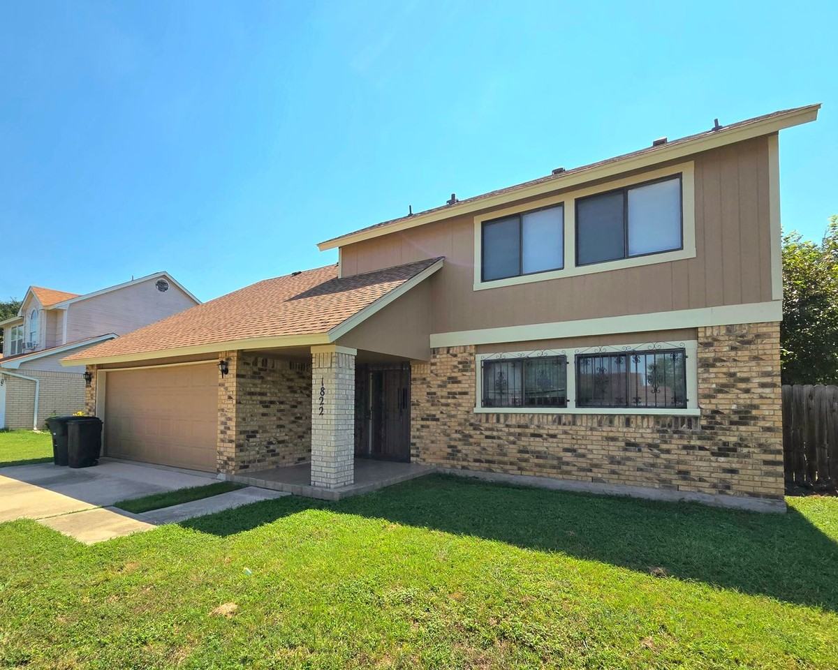 1822 Cedarview Dr - Photo 3 of 19