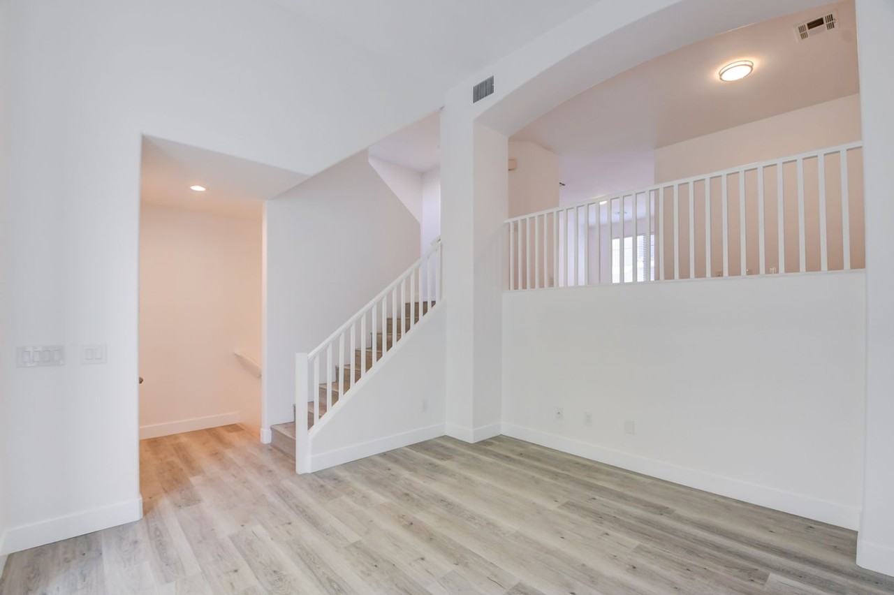 328 Mali Heights Ct - Photo 2 of 44