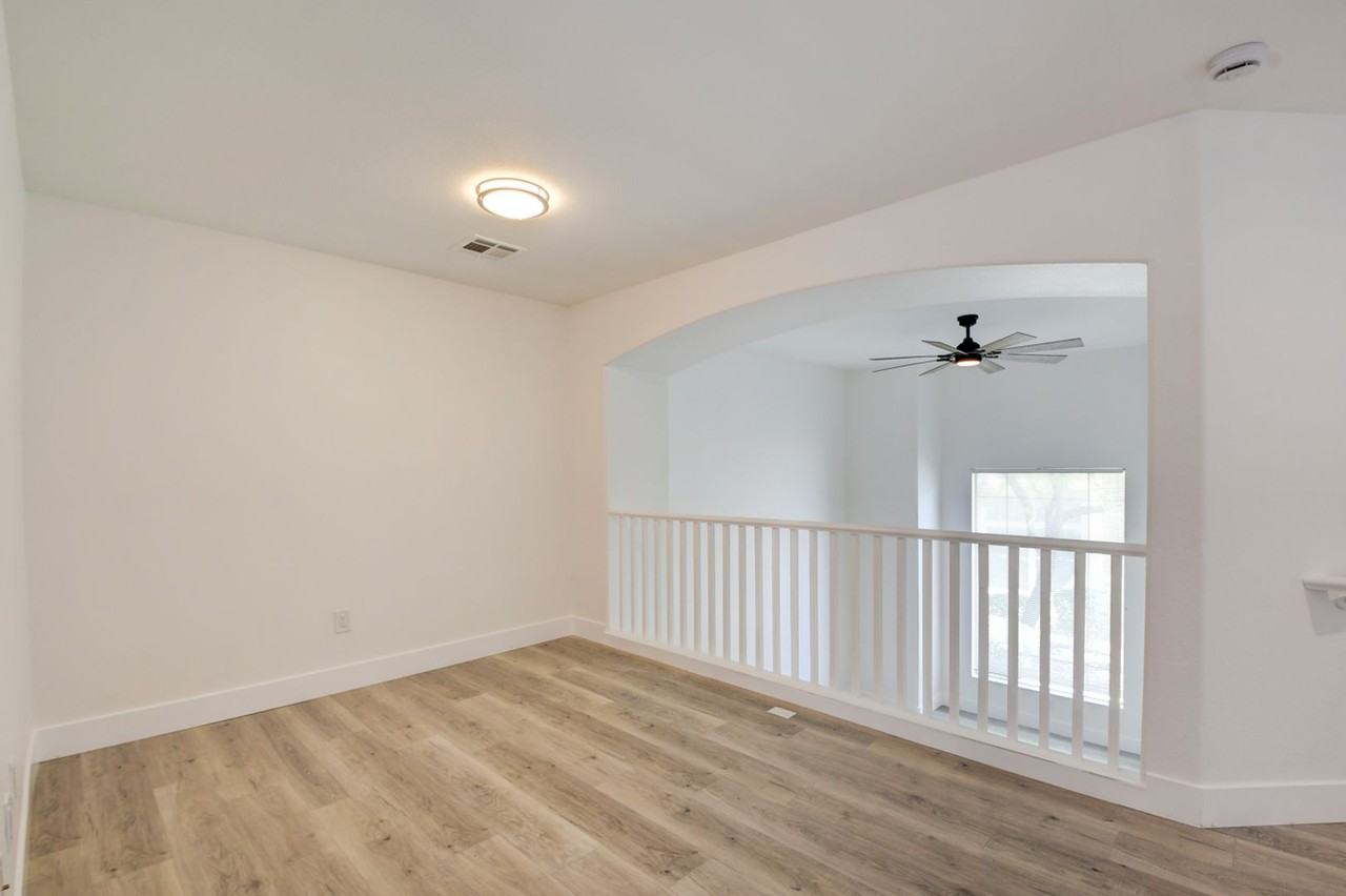 328 Mali Heights Ct - Photo 5 of 44