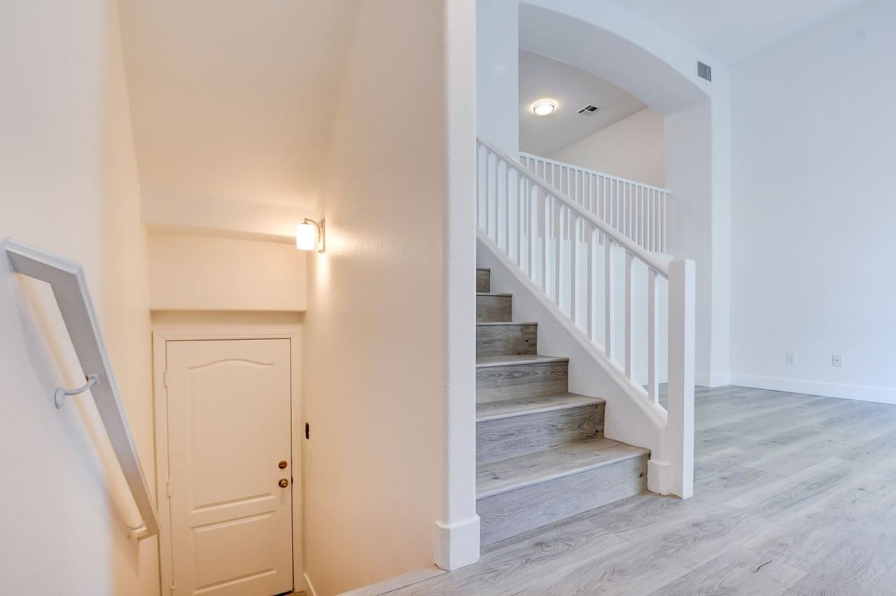 328 Mali Heights Ct - Photo 7 of 44