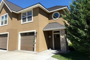 featured image of 22 Ne Hadley Way