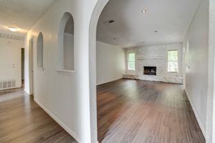 1628 S Sycamore Ave - Photo 1 of 1