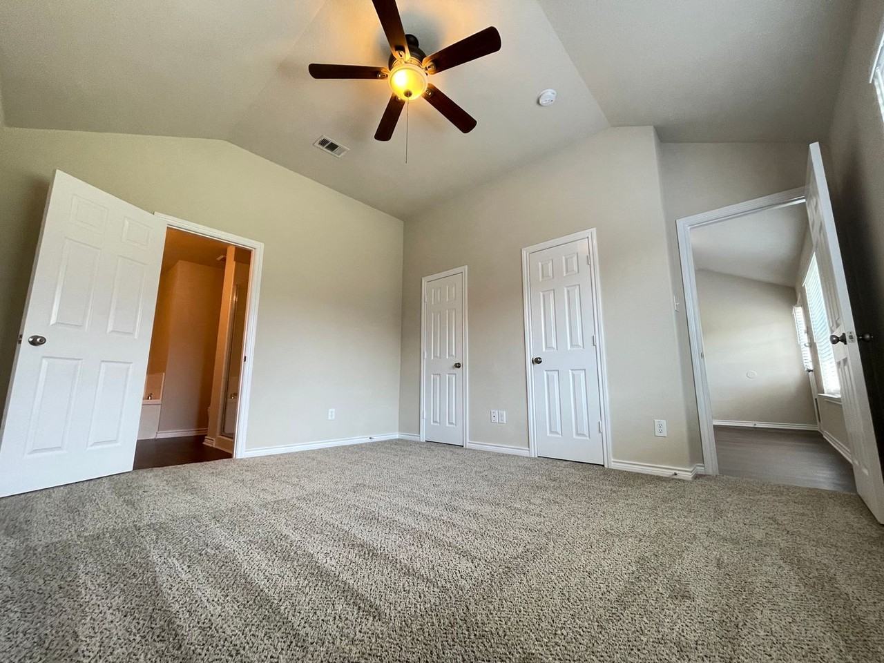 452 Chisholm Trl - Photo 2 of 21