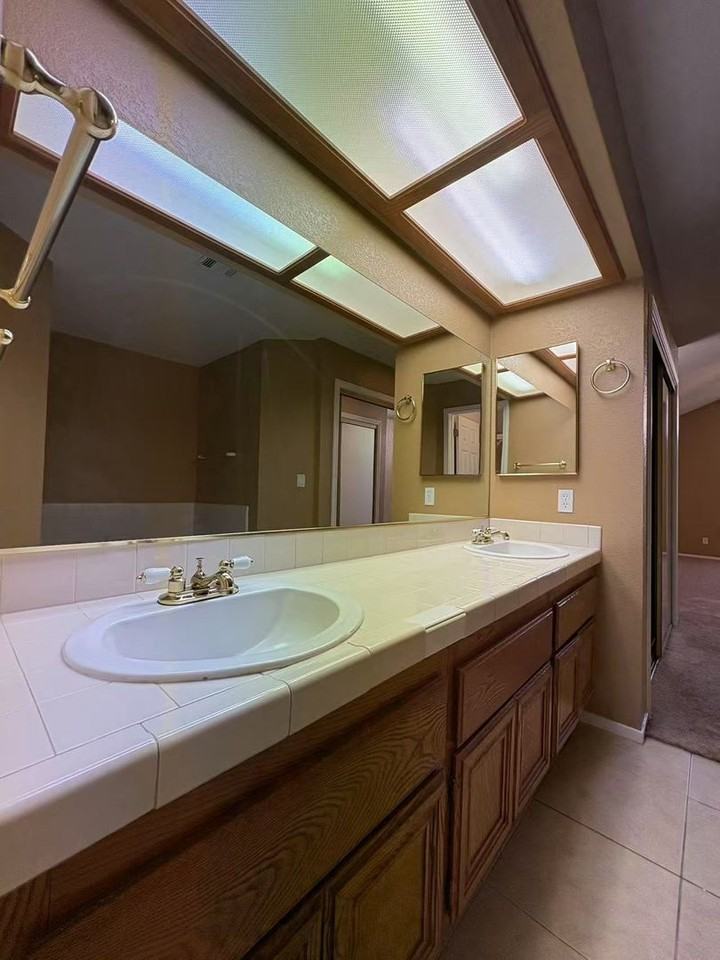 9828 Dardanelle Ct - Photo 6 of 26