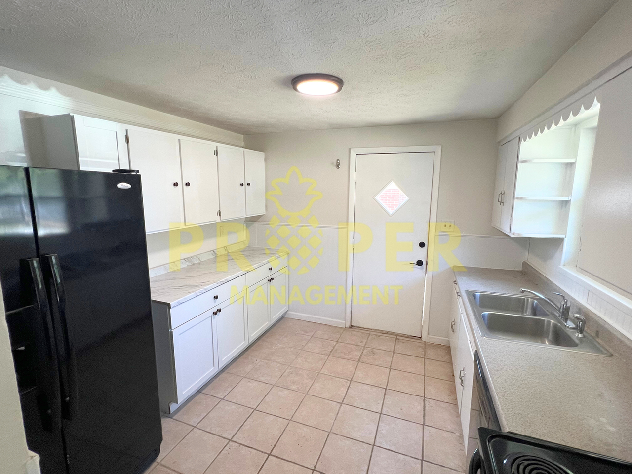 5036 Pensacola Blvd - Photo 3 of 12