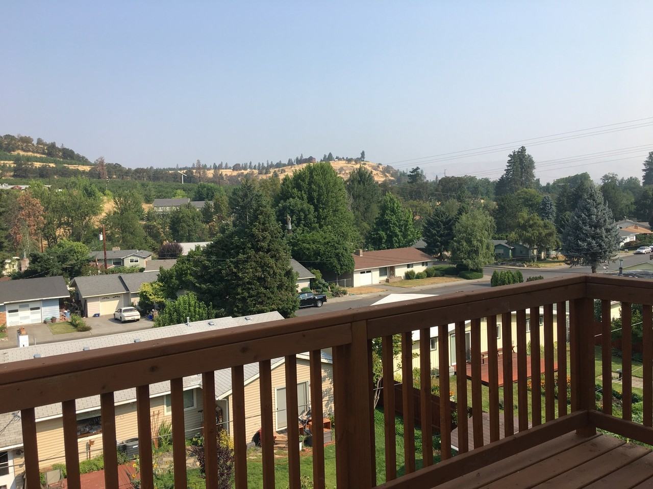 2519 Jordan St - Photo 2 of 9