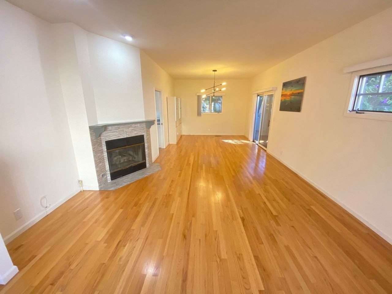 692 Creek Dr - Photo 3 of 20